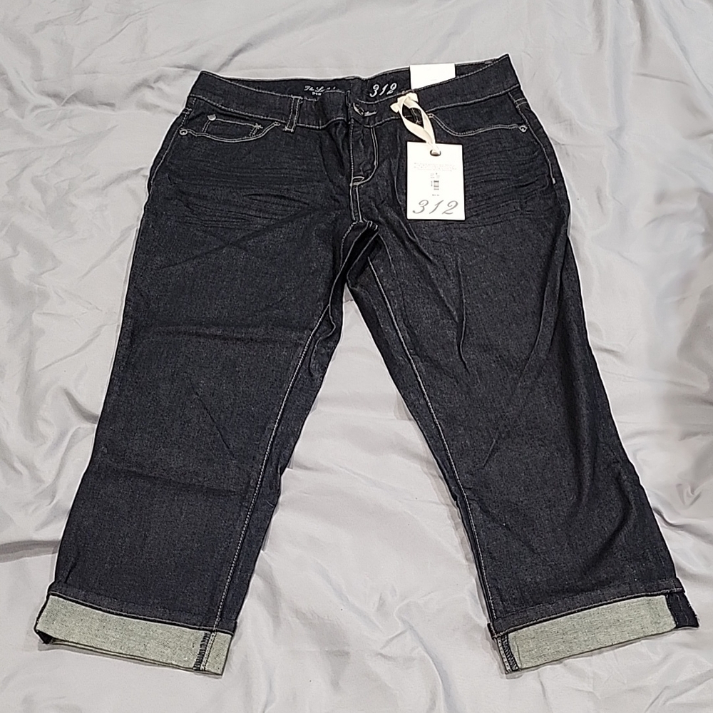 Denim capris NWT